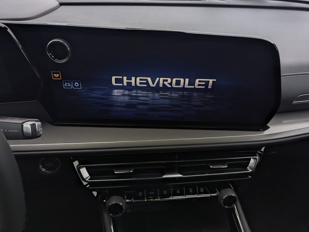 New 2026 Chevrolet Traverse LT w/ LPO, Floor Liner Package image 23