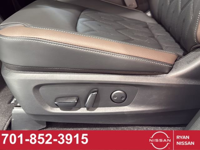 New 2026 Nissan Pathfinder Platinum image 36