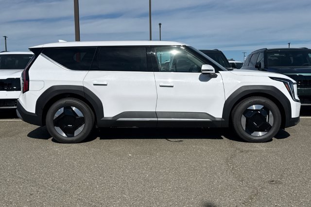 New 2027 Kia Telluride SX Prestige X-Line w/ Towing Package AWD/4WD image 3