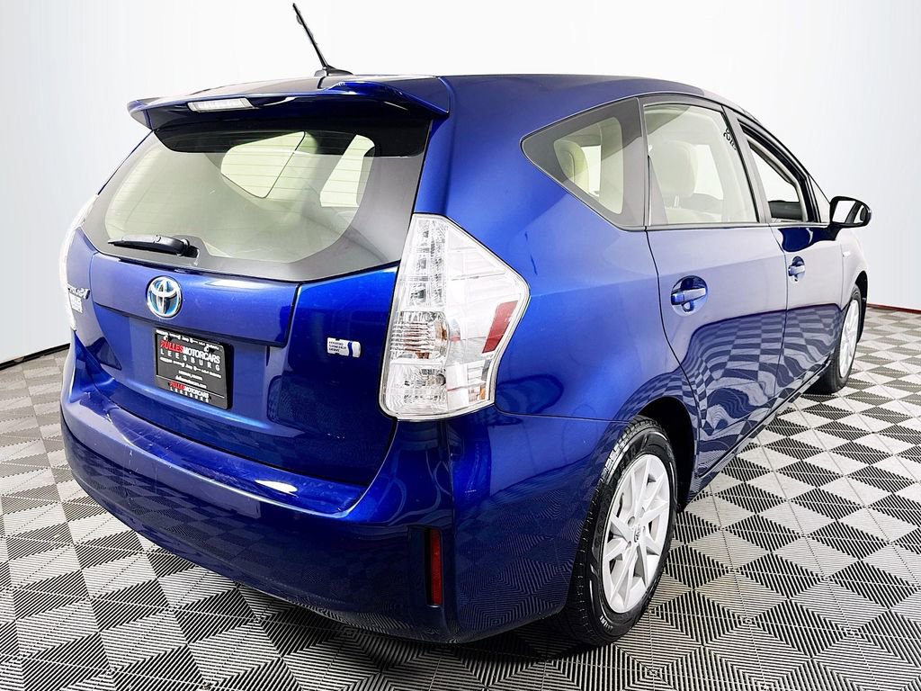 Used 2014 Toyota Prius V Three FWD image 7