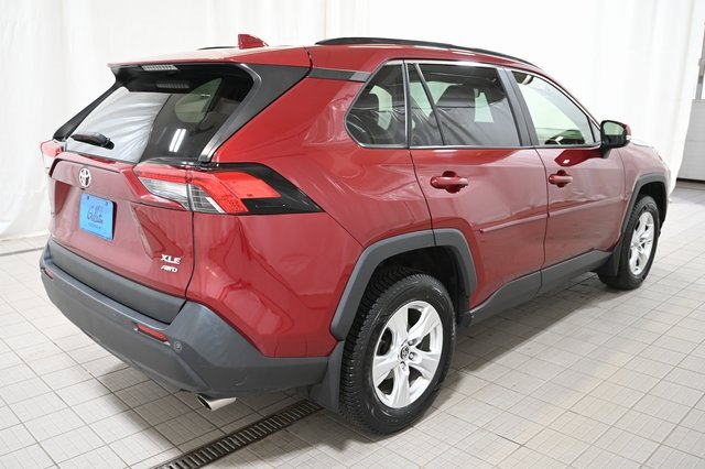 Used 2019 Toyota RAV4 XLE image 12