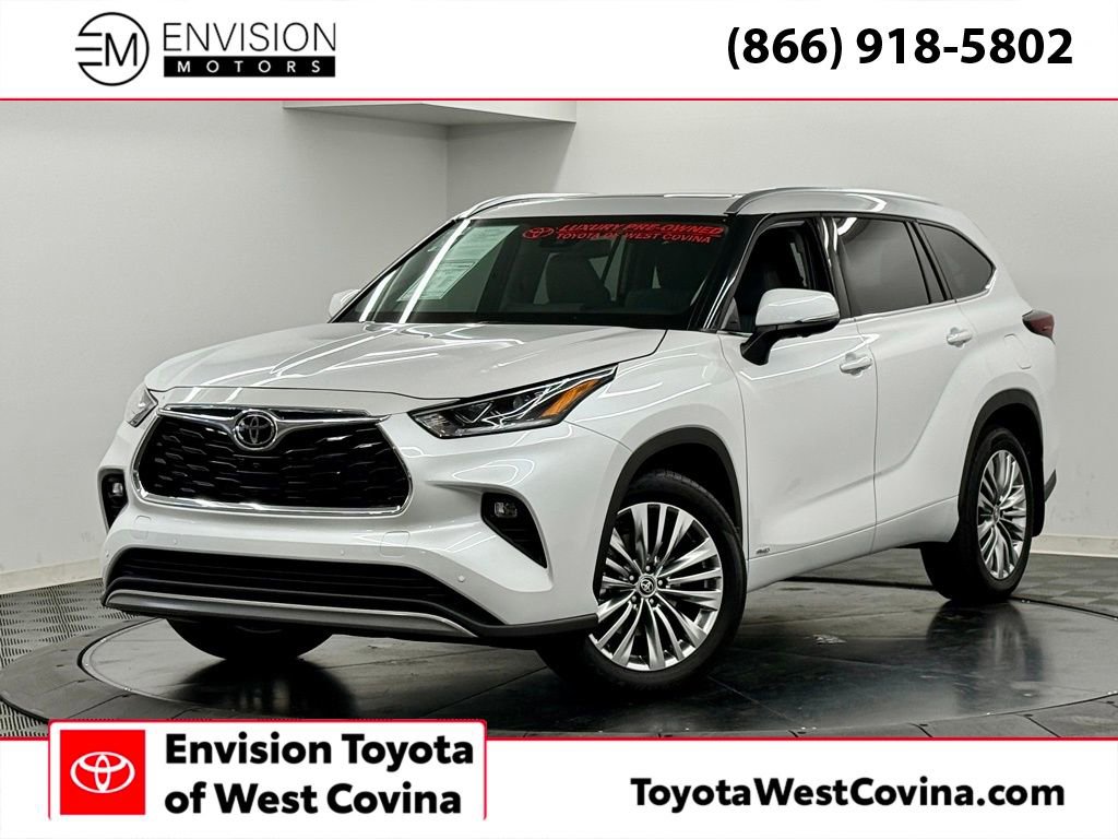 Used 2026 Toyota Highlander Platinum image 1