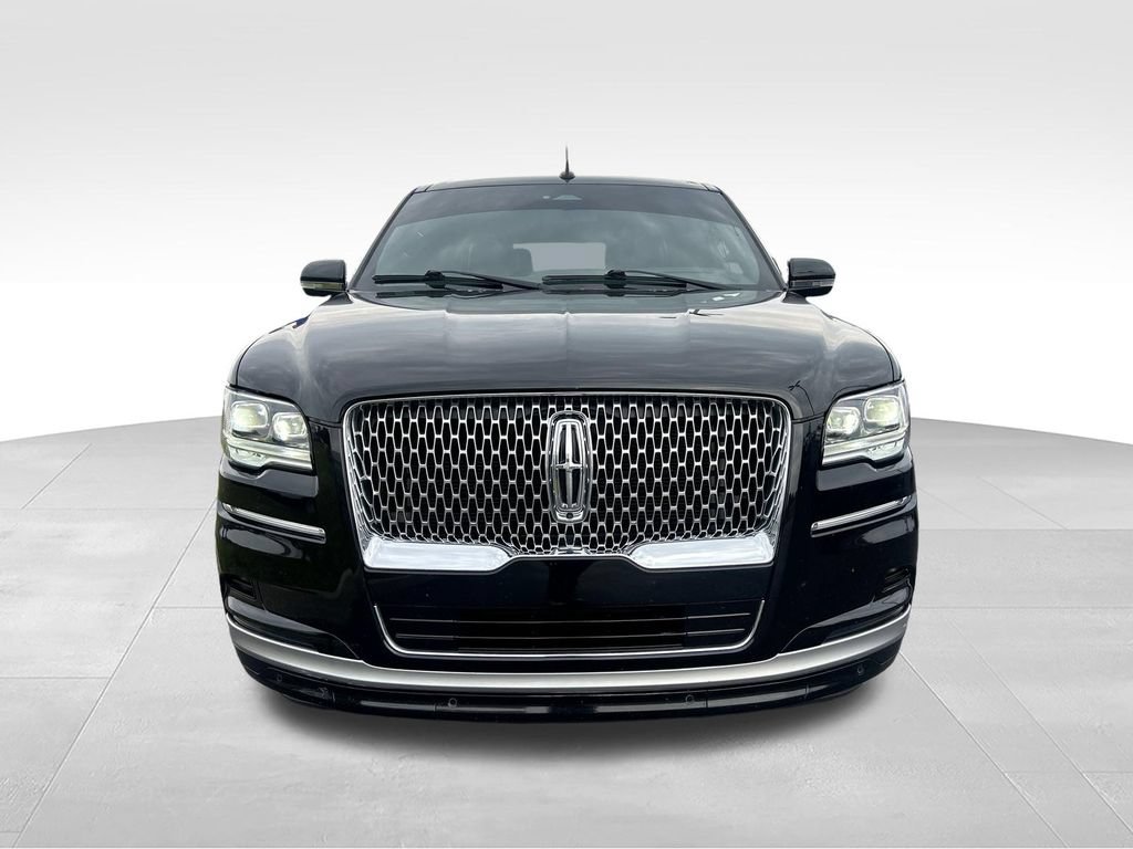 Used 2022 Lincoln Navigator Reserve AWD/4WD image 8