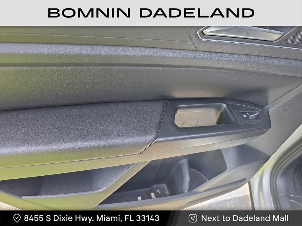 Used 2019 Volkswagen Atlas SE image 11