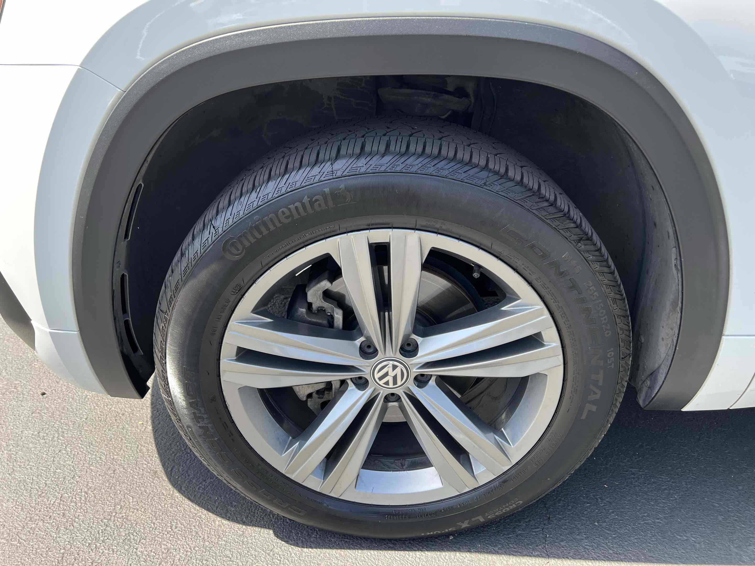 Used 2019 Volkswagen Atlas SE w/ Towing Package image 54