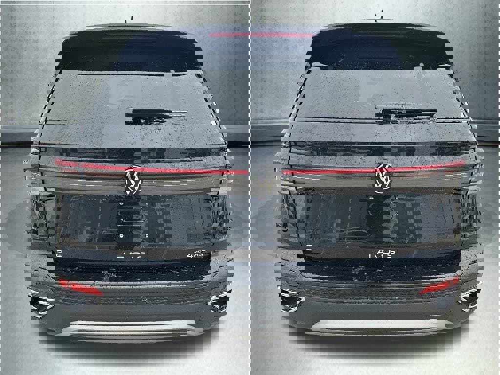 New 2026 Volkswagen Taos SE image 4