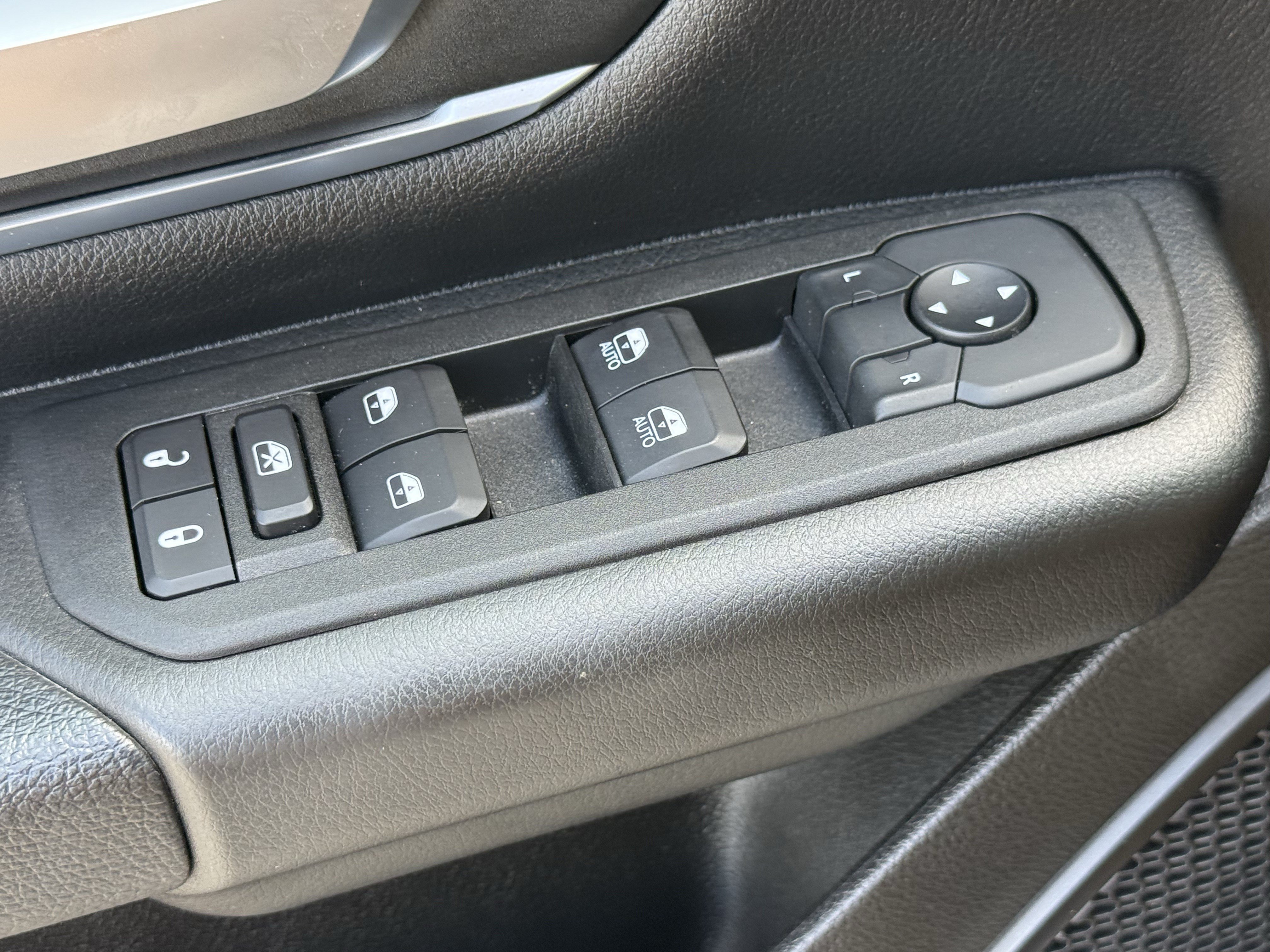 Used 2025 RAM 1500 Big Horn AWD/4WD image 21