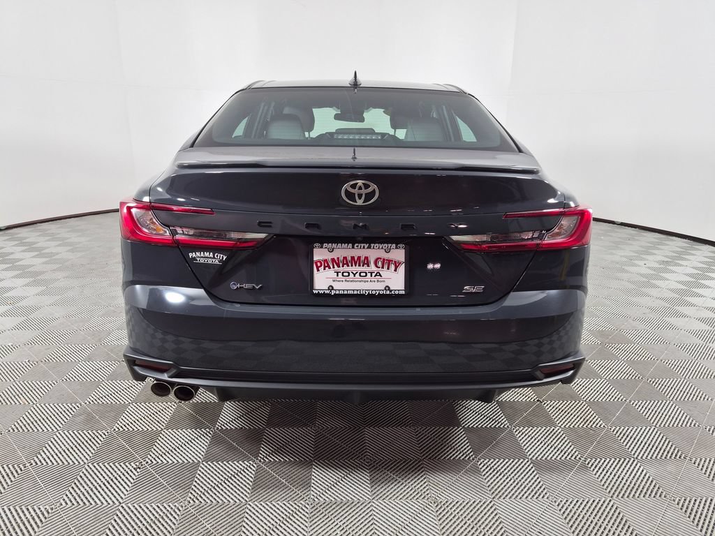 Used 2025 Toyota Camry SE FWD image 4