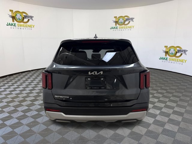 Certified 2024 Kia Sorento LX FWD image 9