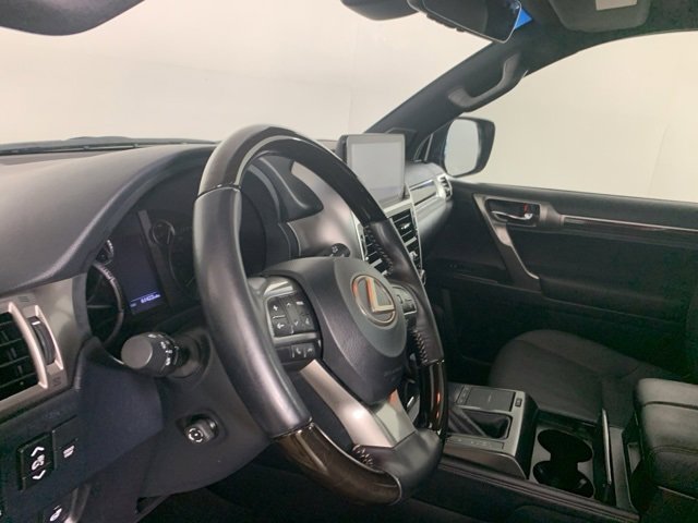 Used 2023 Lexus GX 460 Premium w/ Premium Package image 8