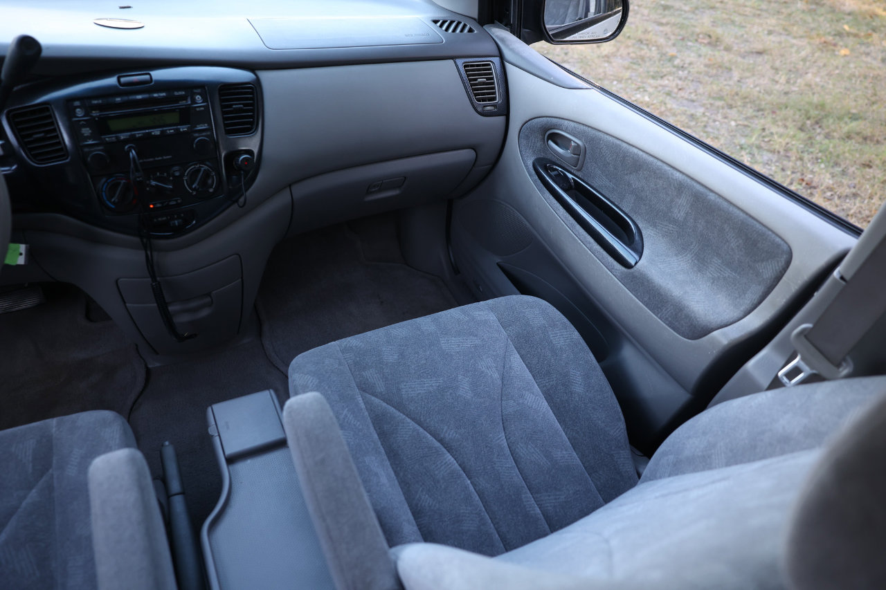 Used 2003 MAZDA MPV LX image 22