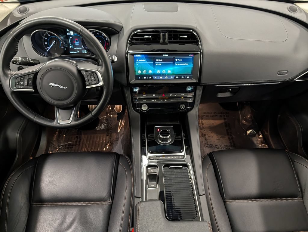 Used 2019 Jaguar F-PACE Prestige AWD/4WD image 23