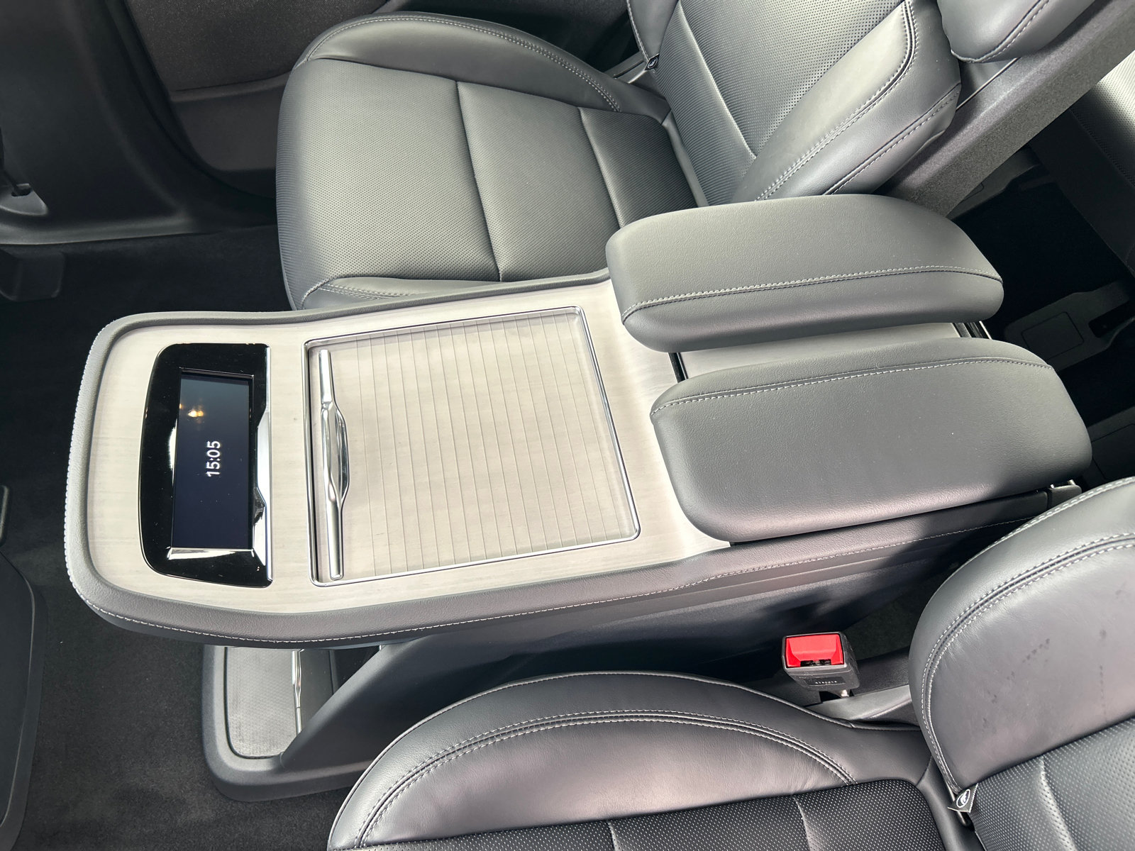 New 2027 Lincoln Navigator Reserve w/ Jet Appearance Package AWD/4WD image 36