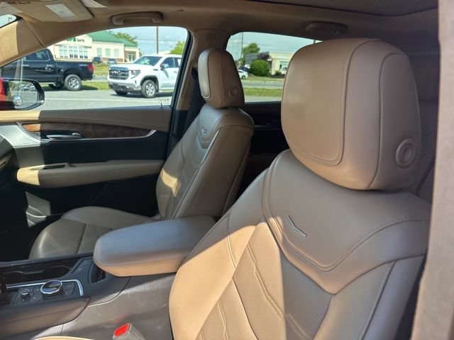 Used 2021 Cadillac XT5 Premium Luxury w/ Platinum Package AWD/4WD image 29