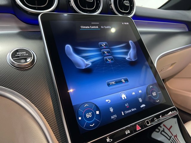 Used 2025 Mercedes-Benz C 300 4MATIC Sedan image 32