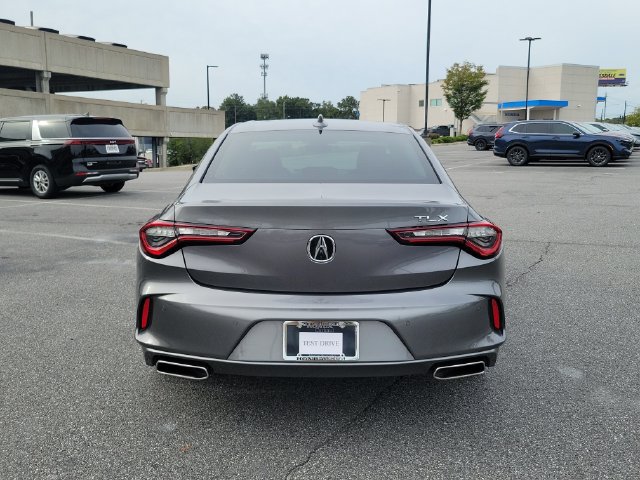 Used 2025 Acura TLX w/ Technology Package FWD image 5