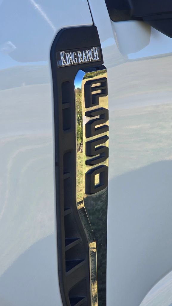 Used 2024 Ford F250 King Ranch w/ Chrome Package image 4