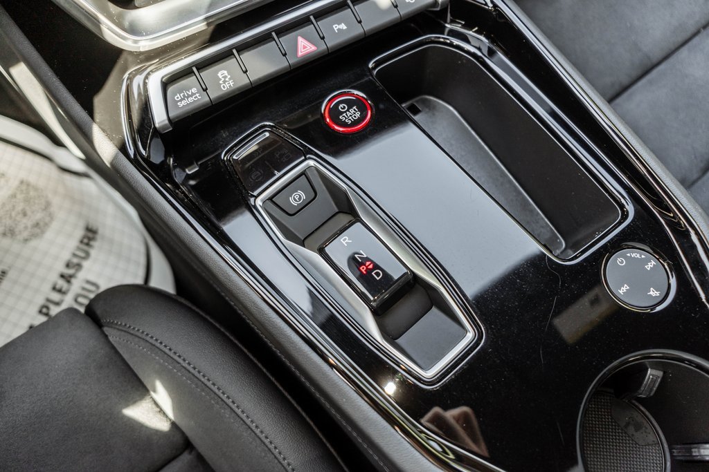 Used 2022 Audi e-tron GT Premium Plus image 8