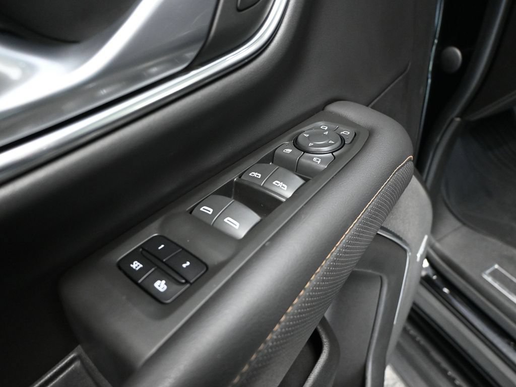 Used 2022 GMC Yukon AT4 w/ Max Trailering Package AWD/4WD image 18