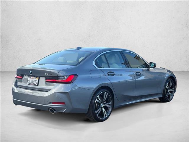 Certified 2024 BMW 330i Sedan w/ Premium Package image 5