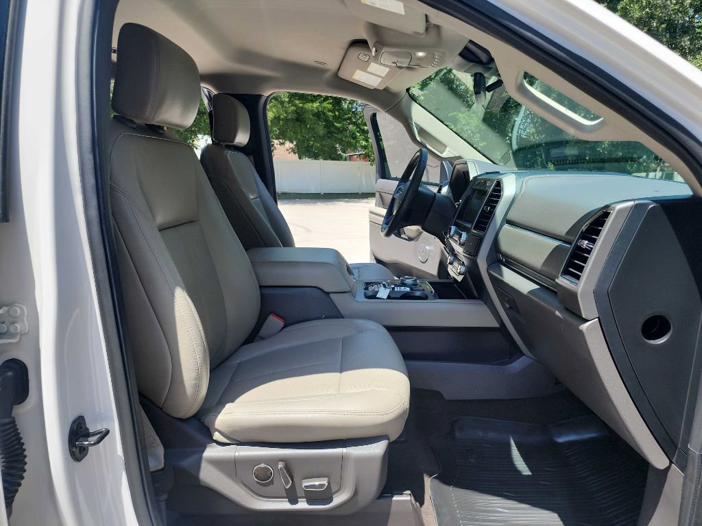 Used 2019 Ford Expedition XLT w/ Equipment Group 202A image 43