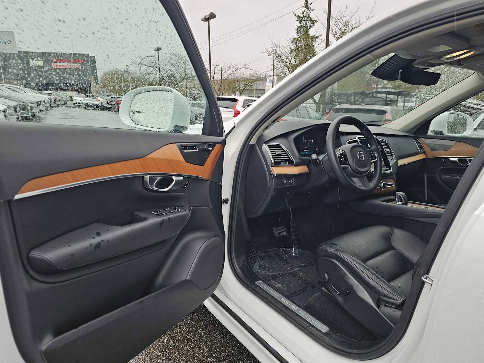 Certified 2023 Volvo XC90 T8 Plus w/ Protection Package Premier AWD/4WD image 20