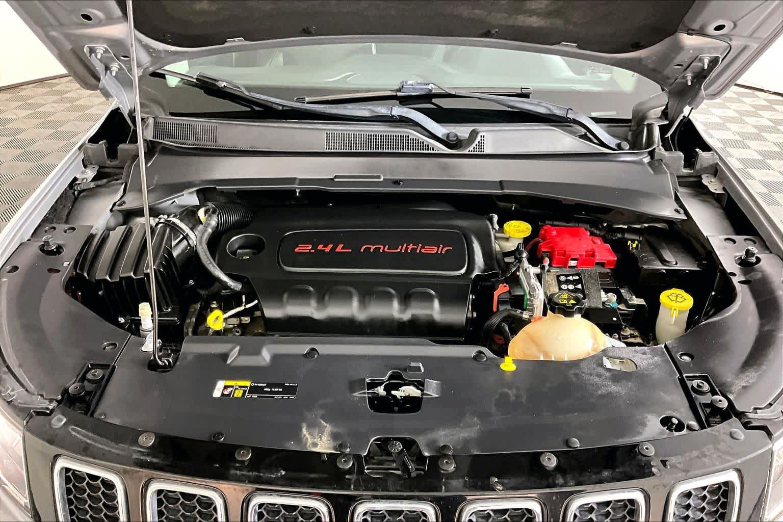 Used 2021 Jeep Compass Latitude FWD image 28