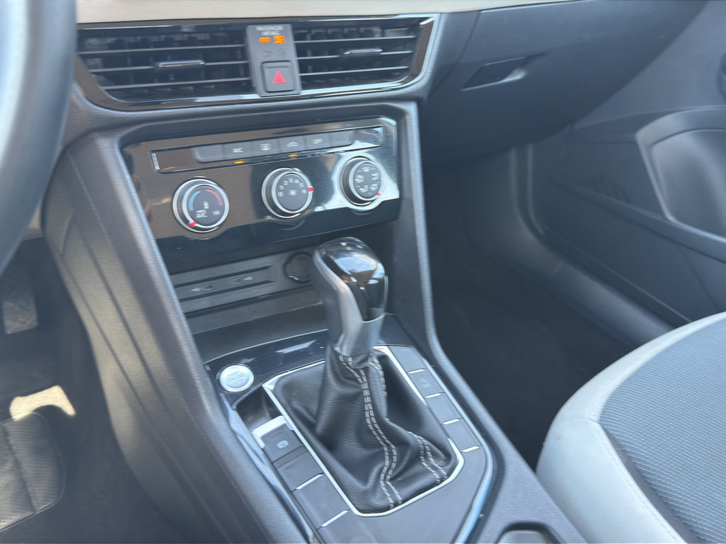 Used 2025 Volkswagen Taos S FWD image 32