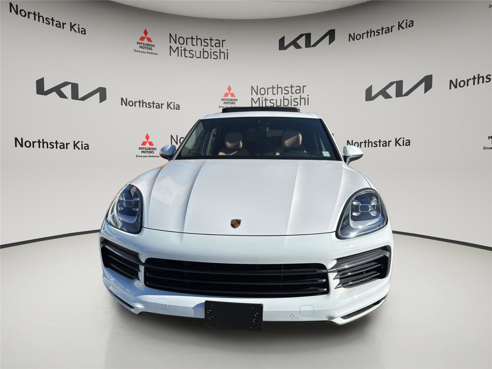 Used 2023 Porsche Cayenne image 9