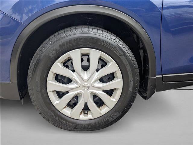 Used 2017 Nissan Rogue S w/ S Appearance Package image 23