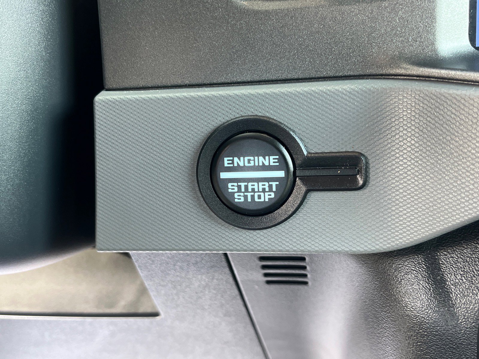 Used 2024 Ford Bronco Big Bend image 9