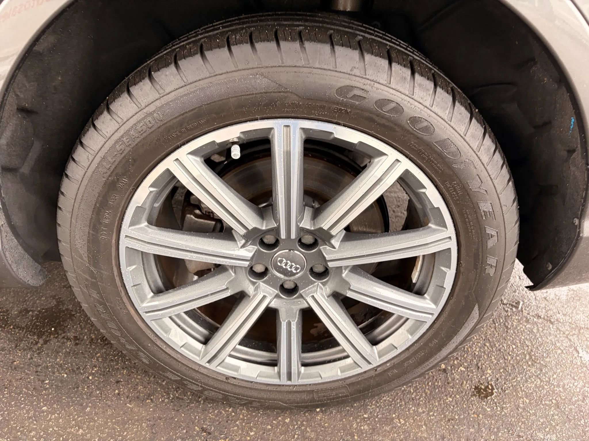 Used 2019 Audi Q7 3.0T Premium Plus w/ Premium Plus Package image 93