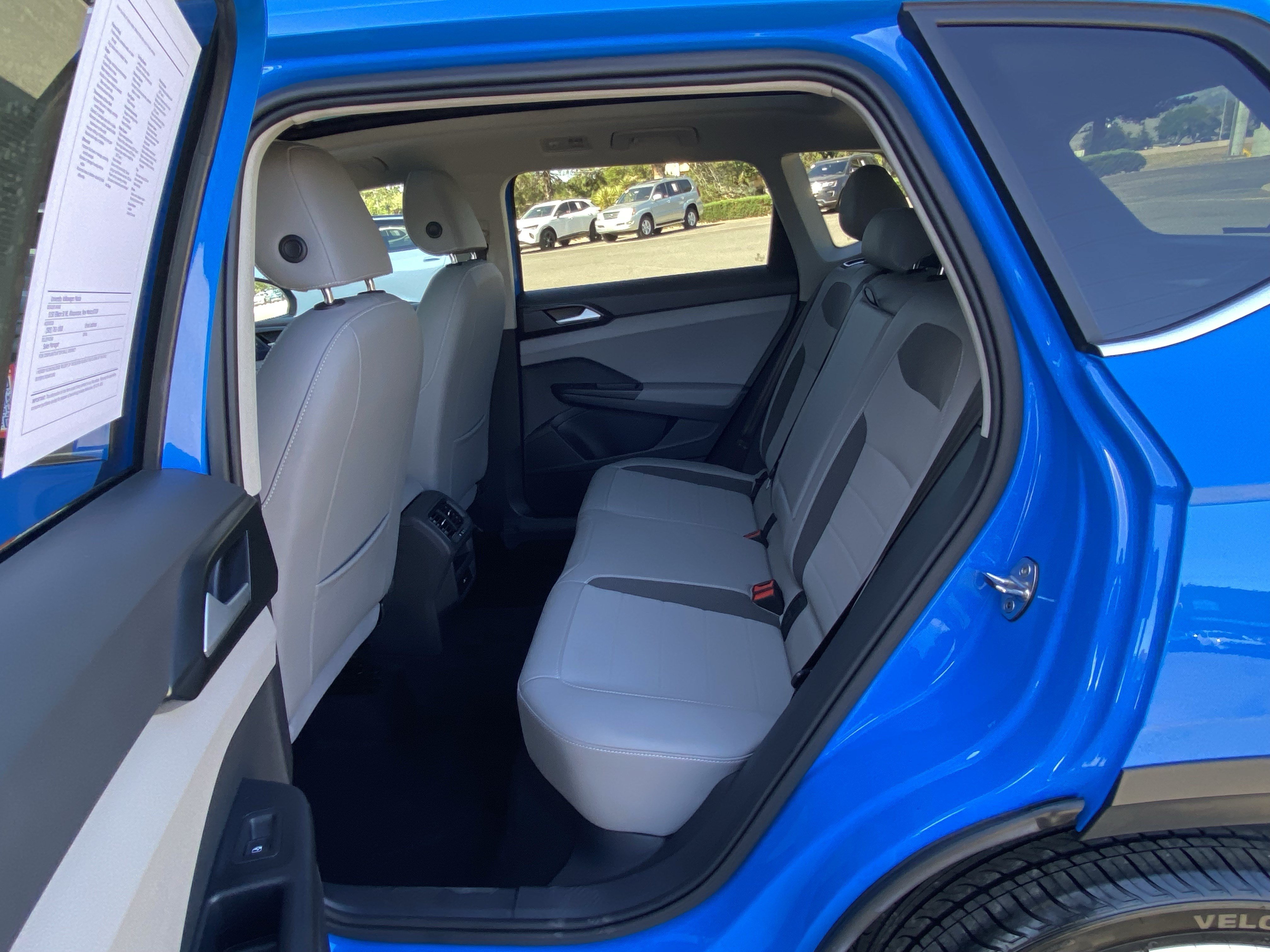 Certified 2023 Volkswagen Taos SE w/ Panoramic Sunroof Package FWD image 36