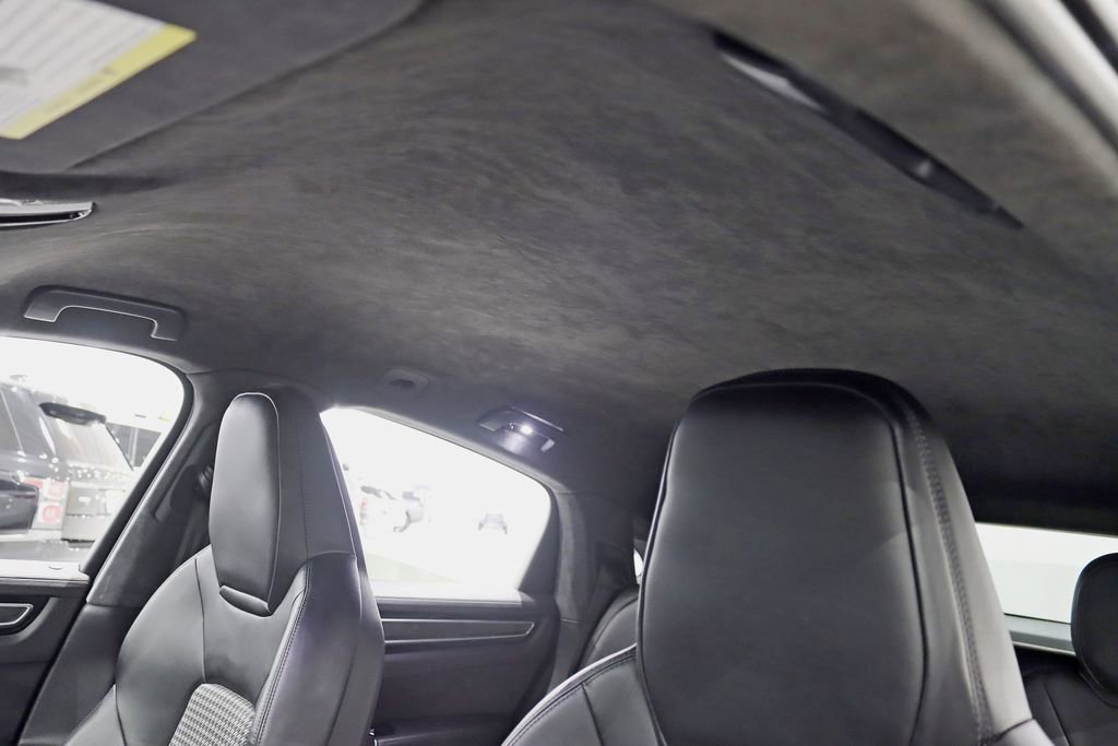 Used 2023 Porsche Cayenne GTS image 28