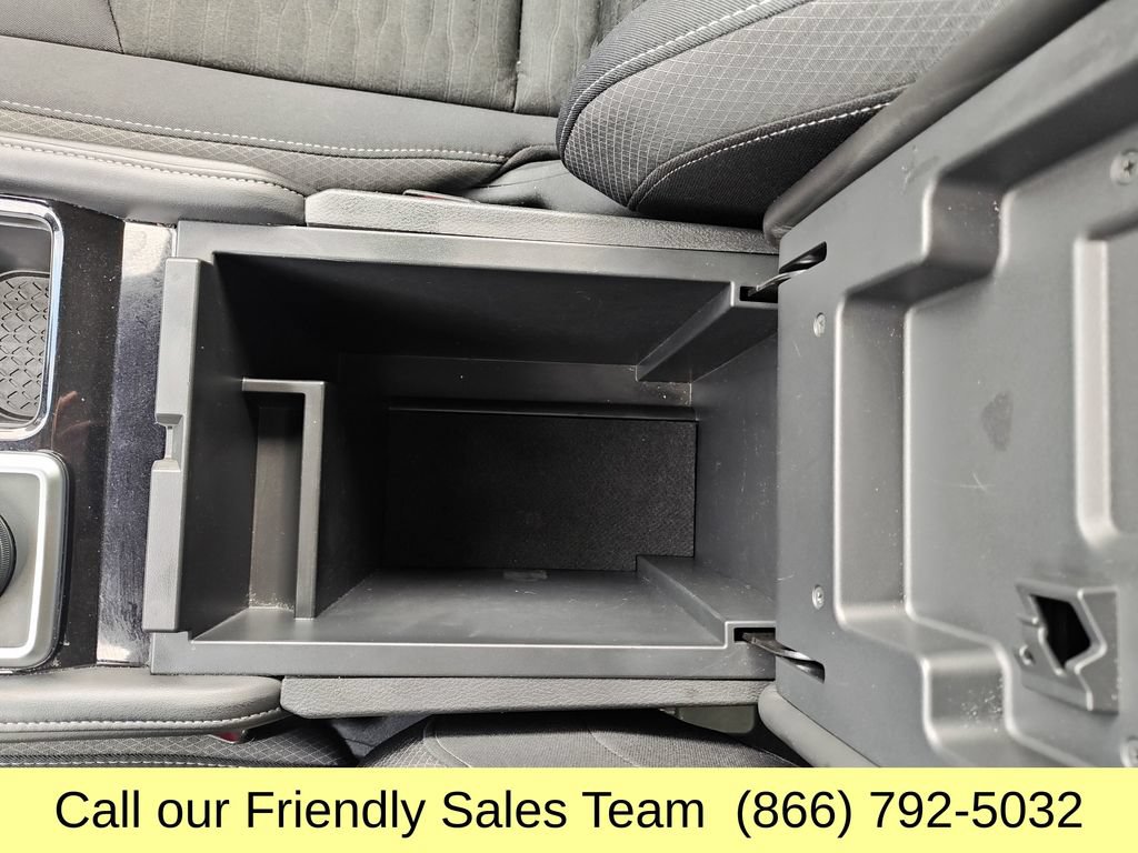 Used 2025 Nissan Pathfinder SV AWD/4WD image 24
