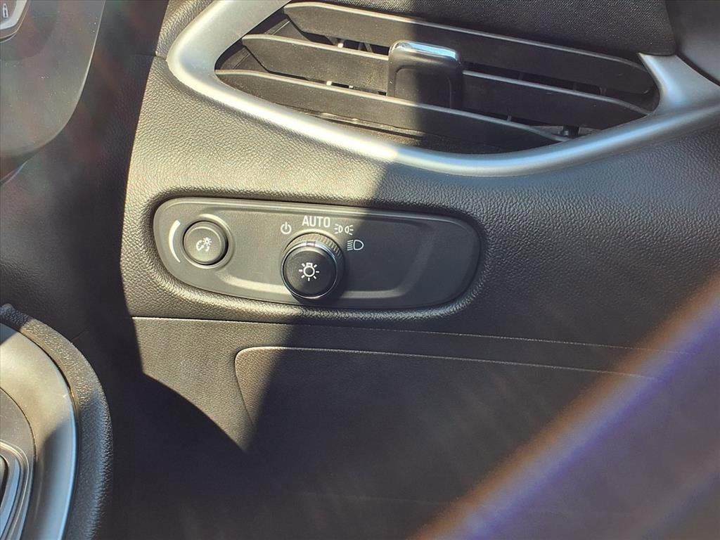 Used 2023 Chevrolet Malibu LT w/ Driver Confidence Package image 18