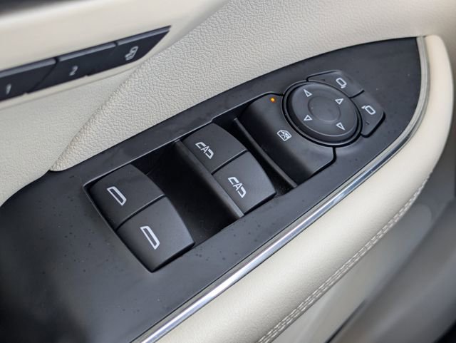 Used 2023 Buick Envision Avenir image 28