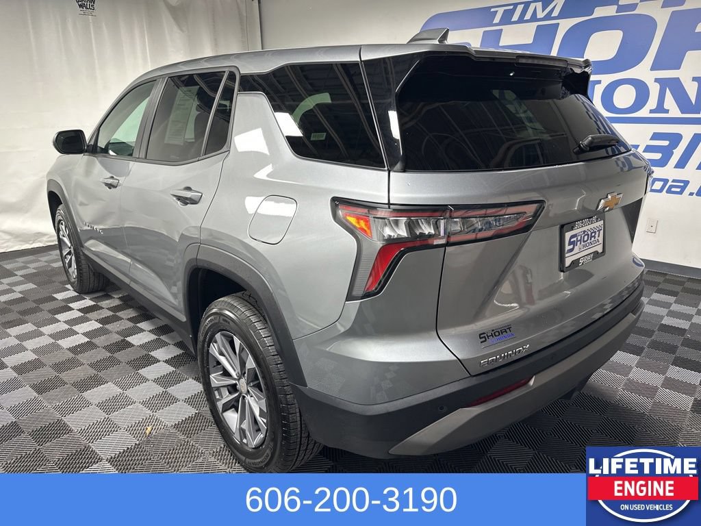 Used 2026 Chevrolet Equinox LT FWD image 3