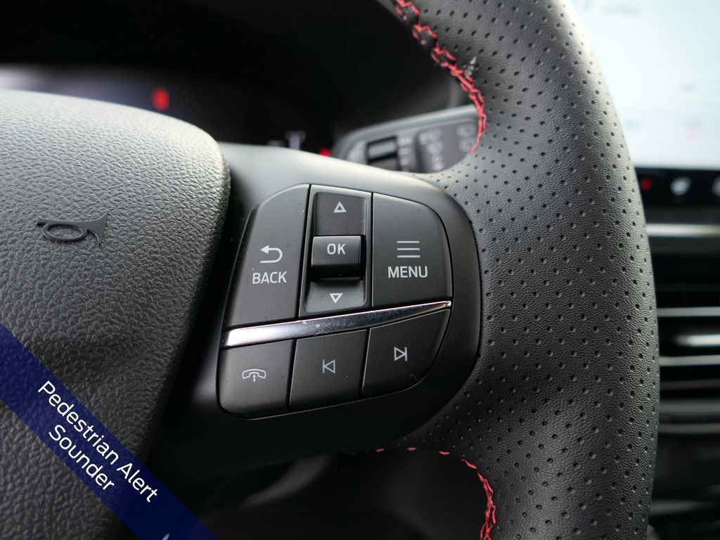 Used 2025 Ford Escape ST-Line w/ Equipment Group 301A image 17