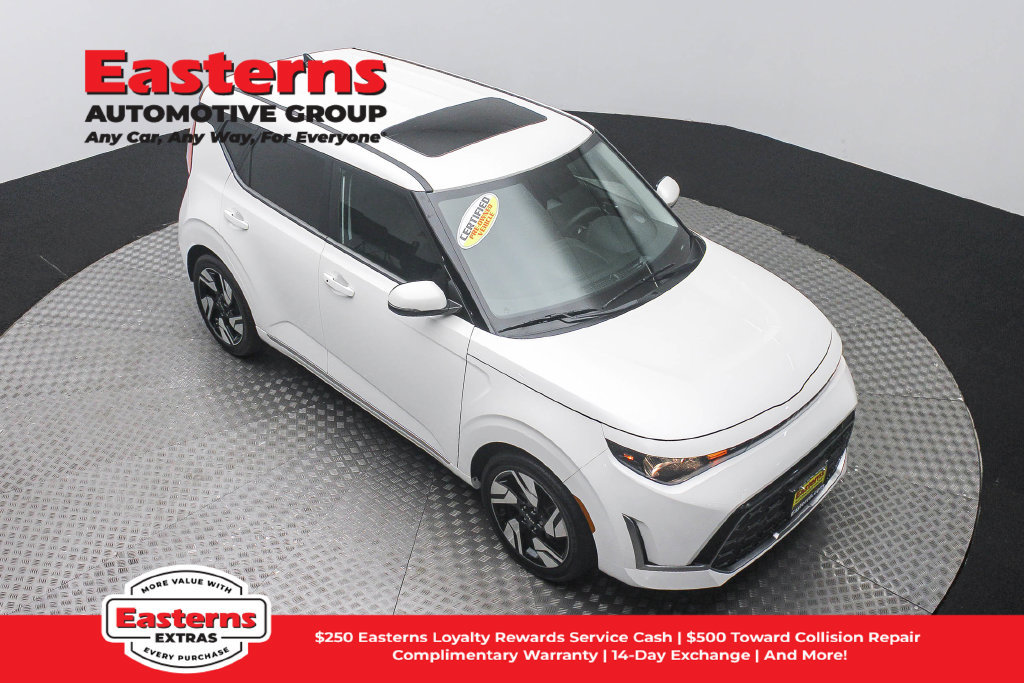 Used 2023 Kia Soul GT-Line FWD image 4