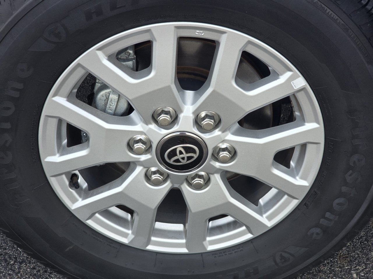 Certified 2024 Toyota Tacoma SR AWD/4WD image 7