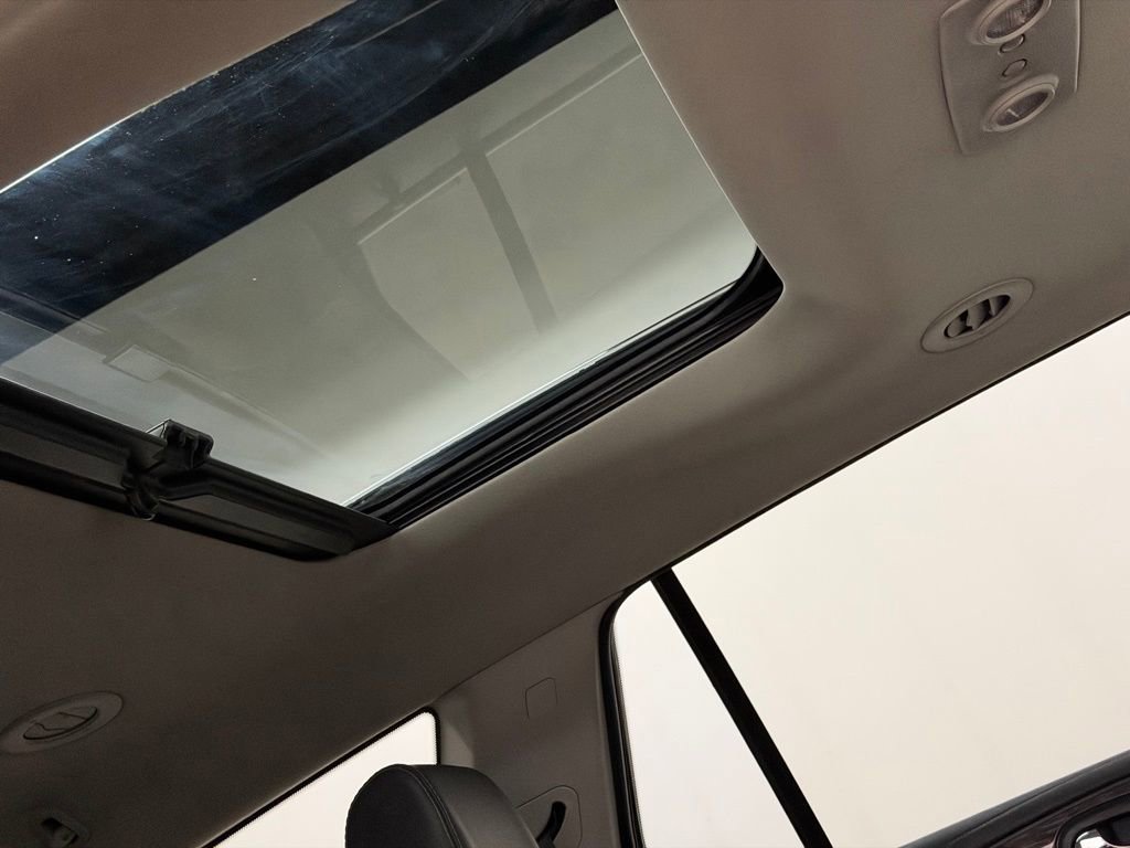 Used 2017 Buick Enclave Leather image 18