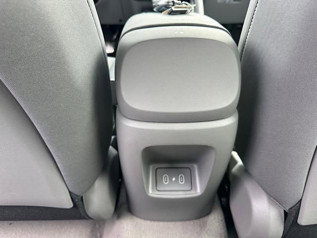 New 2026 Hyundai Elantra Sport image 11