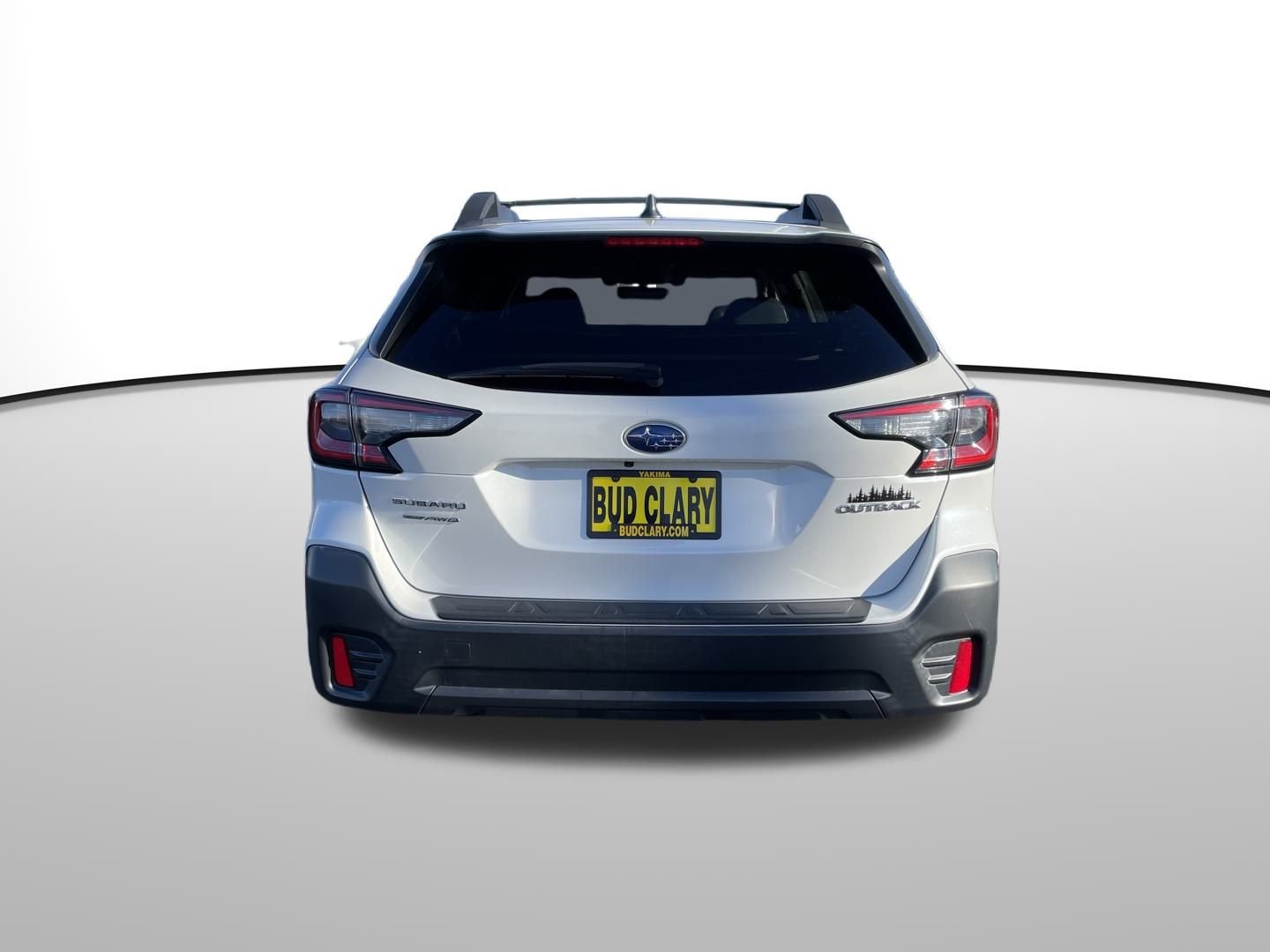 Used 2020 Subaru Outback Premium image 5