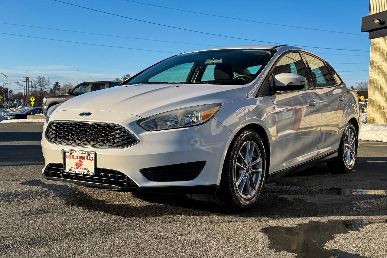 Used 2016 Ford Focus SE w/ Reverse Sensing Package image 8