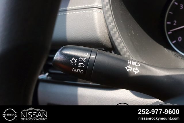 Certified 2024 Nissan Sentra SV FWD image 23