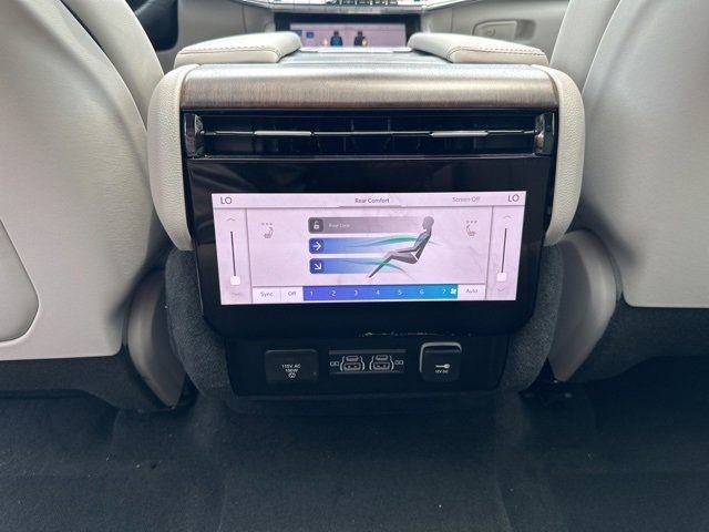 New 2024 Jeep Grand Wagoneer L 4WD w/ Flexible Seating Group image 24