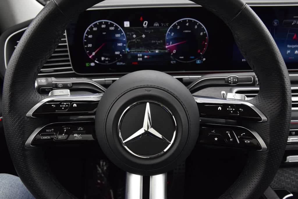 Used 2026 Mercedes-Benz GLS 450 4MATIC w/ AMG Line Exterior image 23