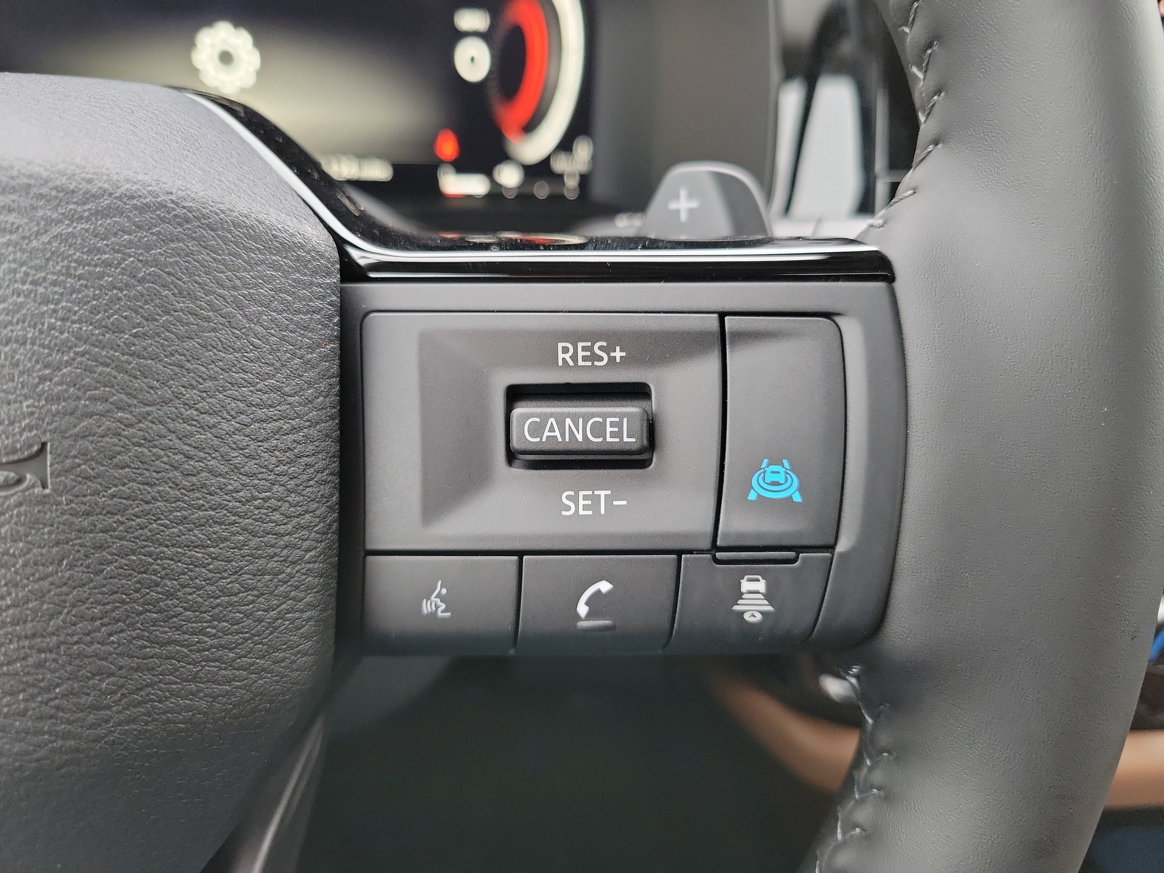 New 2026 Nissan Pathfinder Platinum image 18