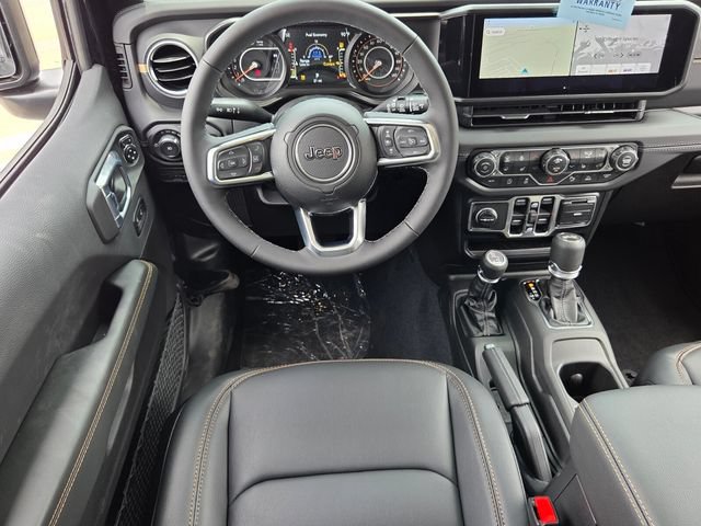 New 2026 Jeep Wrangler Unlimited Sahara AWD/4WD image 13